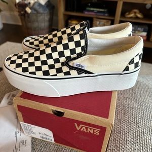 NWT Platform Checkered Vans